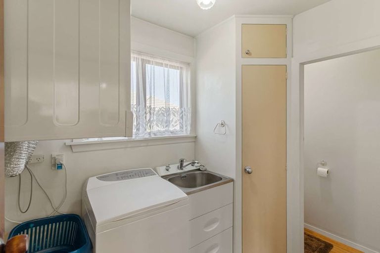 Photo of property in 5 Bideford Place, Dallington, Christchurch, 8061