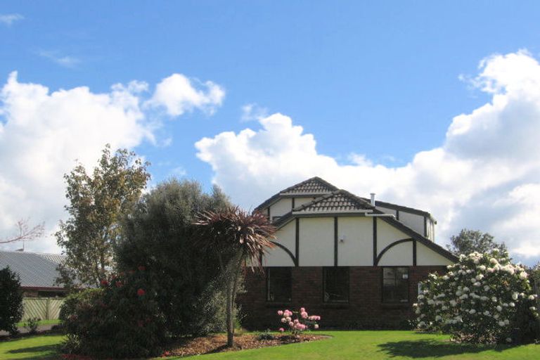 Photo of property in 8 Thelma Place, Lynmore, Rotorua, 3010