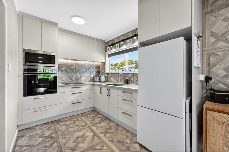 Photo of property in 29a Thorburn Avenue, Red Beach, 0932