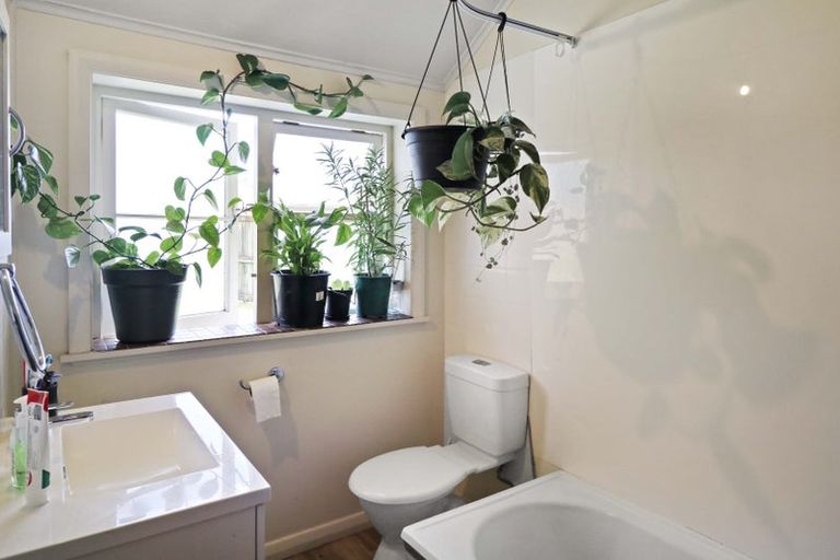 Photo of property in 196 Waterloo Road, Hutt Central, Lower Hutt, 5010