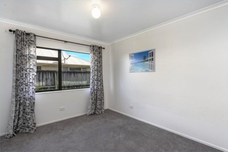 Photo of property in 17 Dorchester Place, Nawton, Hamilton, 3200