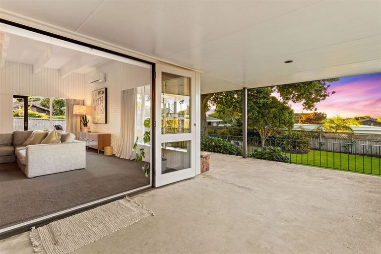 Photo of property in 68b Te Atatu Road, Te Atatu South, Auckland, 0610