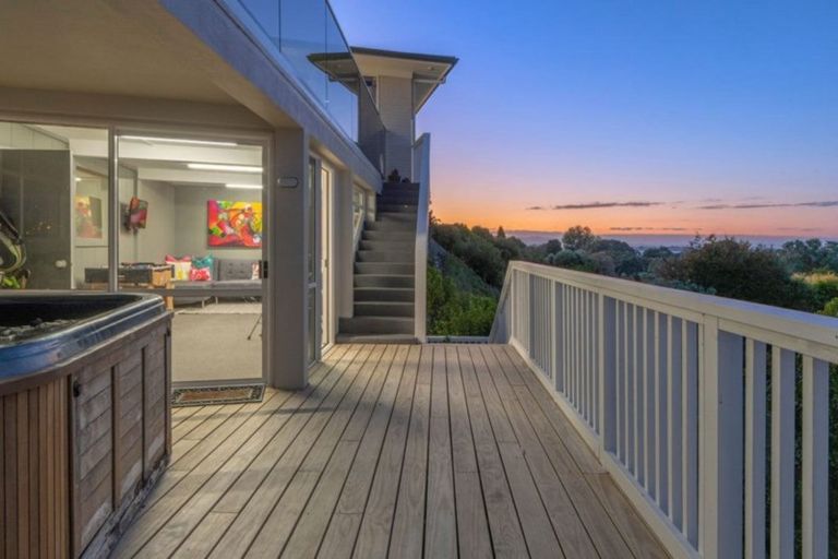 Photo of property in 131 Ngatai Road, Otumoetai, Tauranga, 3110