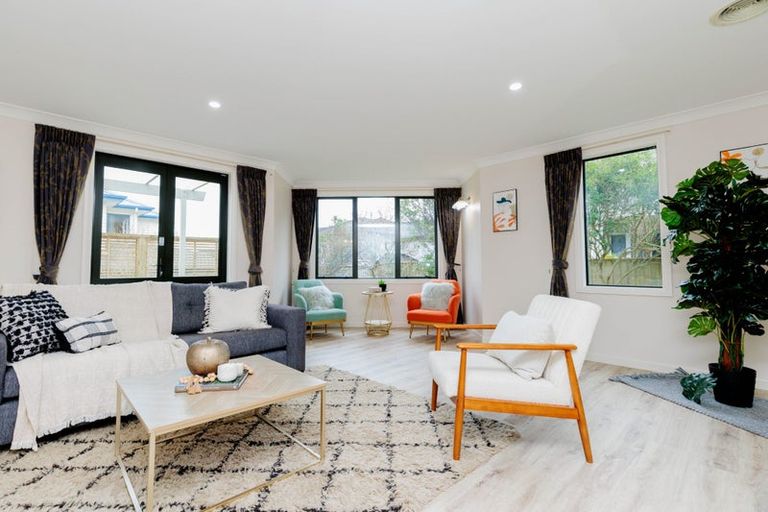 Photo of property in 44 Furlong Crescent, Churton Park, Wellington, 6037