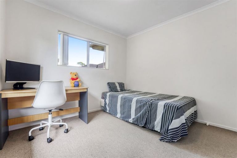 Photo of property in 31b Westglen Place, Ranui, Auckland, 0612