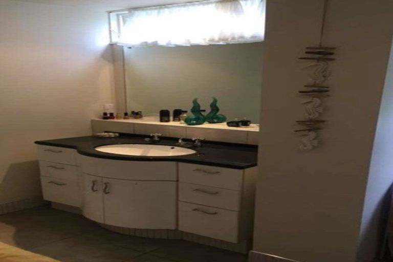 Photo of property in 2 Flounder Point Road, Stillwater, Silverdale, 0993