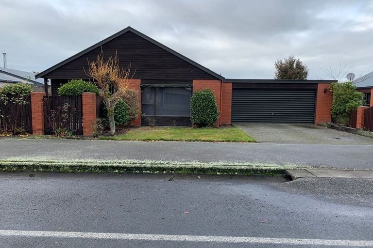 Photo of property in 26 Oak Grove, Ashburton, 7700