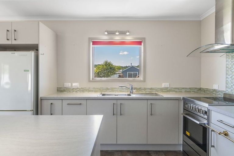 Photo of property in 3 Windsor Street, Richmond Heights, Taupo, 3330