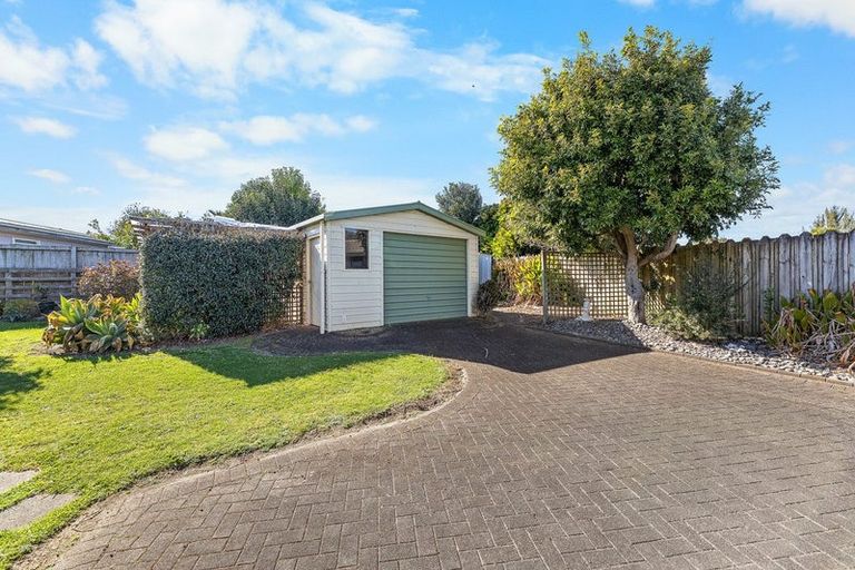 Photo of property in 1 Waimanawa Lane, Waiuku, 2123