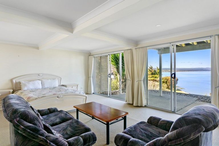 Photo of property in 51 Wakeman Road, Acacia Bay, Taupo, 3330