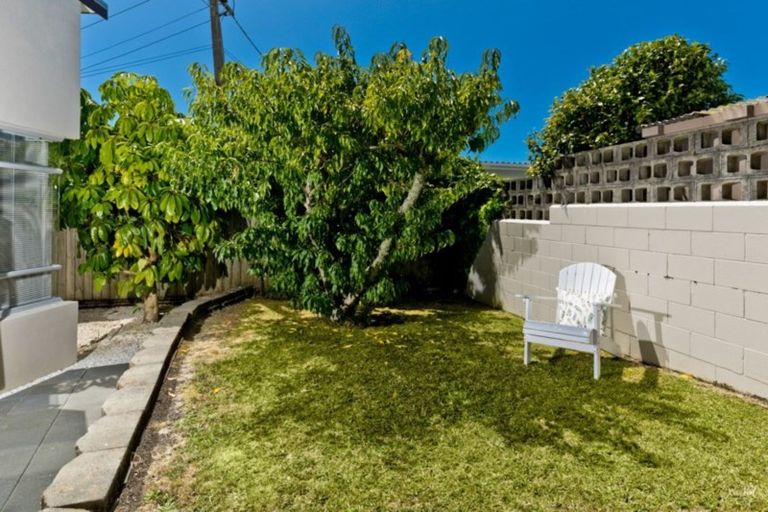 Photo of property in 54a Penzance Road, Mairangi Bay, Auckland, 0630