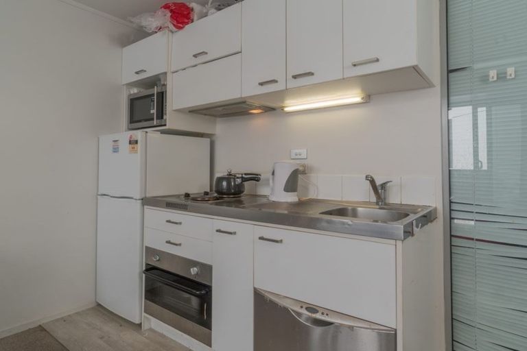 Photo of property in The Volt Apartments, 1315/430 Queen Street, Auckland Central, Auckland, 1010
