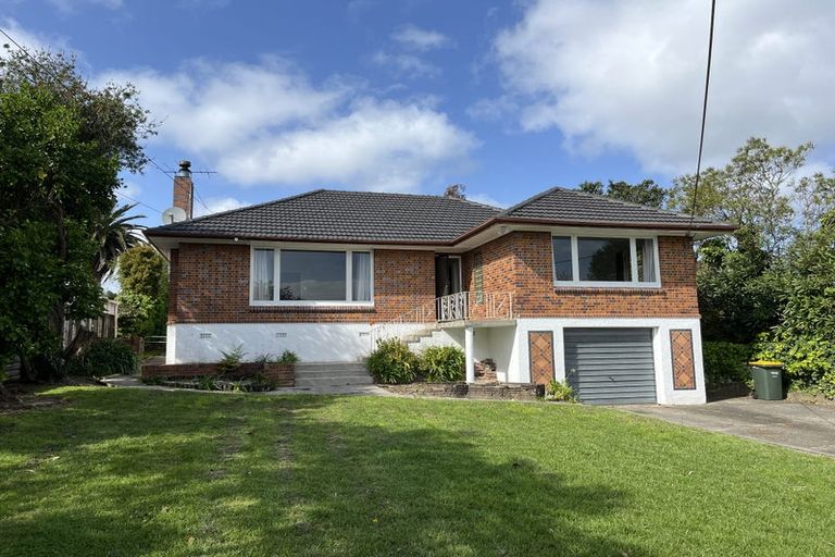 Photo of property in 57 Sylvan Crescent, Te Atatu South, Auckland, 0610