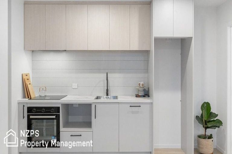 Photo of property in 1/21 Church Street, Devonport, Auckland, 0624