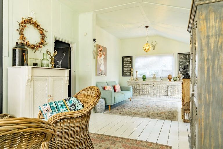 Photo of property in 7 Moore Street, Milton, 9220