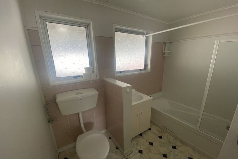 Photo of property in 52 California Drive, Totara Park, Upper Hutt, 5018