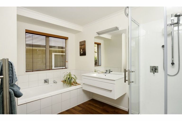 Photo of property in 6 Gossey Drive, Wakefield, 7025