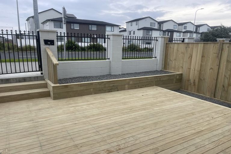 Photo of property in 219a Murphys Road, Flat Bush, Auckland, 2019