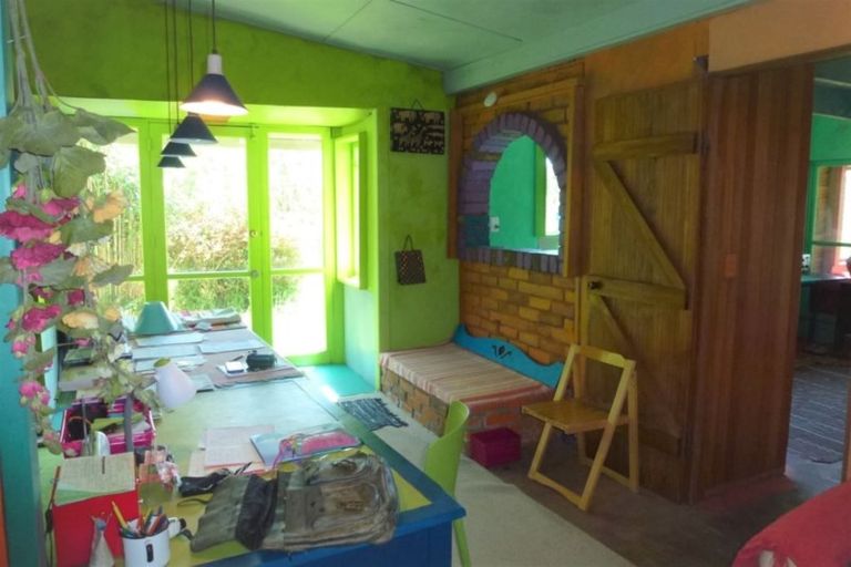 Photo of property in 80 Main Road, Blackball, 7804