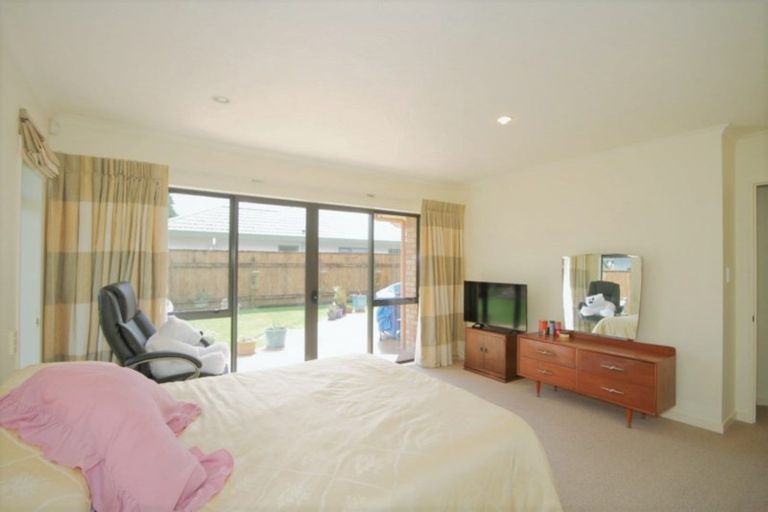 Photo of property in 11 Homewood Avenue, Levin, 5510