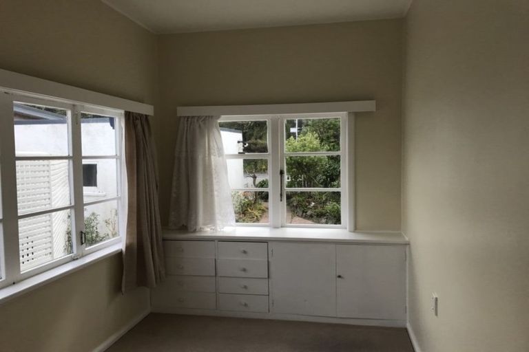 Photo of property in 97 Jubilee Road, Khandallah, Wellington, 6035