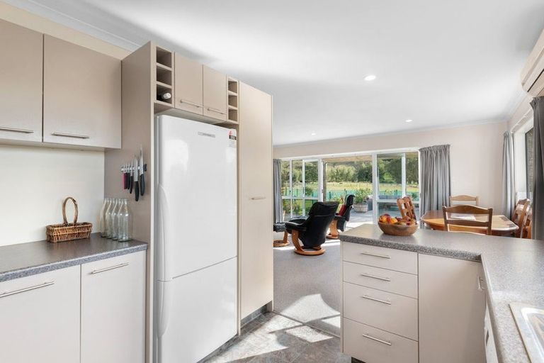 Photo of property in 74 Woodside Road, Woodside, Outram, 9073