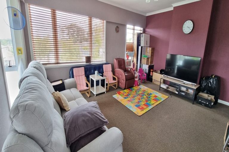 Photo of property in 20 Aorangi Place, Birkenhead, Auckland, 0626