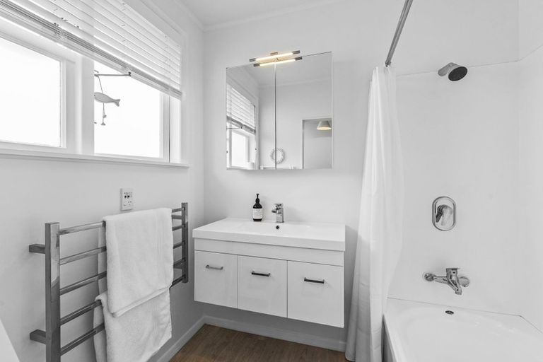 Photo of property in 64 Dixie Street, Te Horo Beach, Otaki, 5581