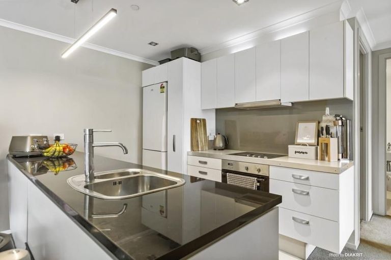 Photo of property in Bellagio Apartments, 8e/39 Taranaki Street, Te Aro, Wellington, 6011