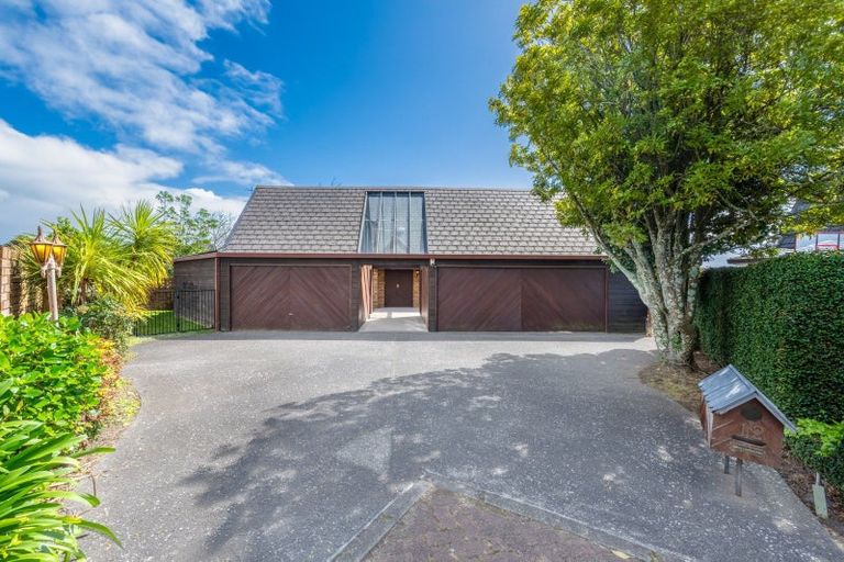 Photo of property in 12 Dayspring Way, Pakuranga, Auckland, 2010