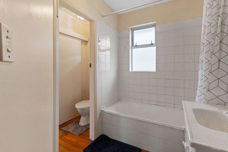 Photo of property in 196 Grahams Road, Burnside, Christchurch, 8053