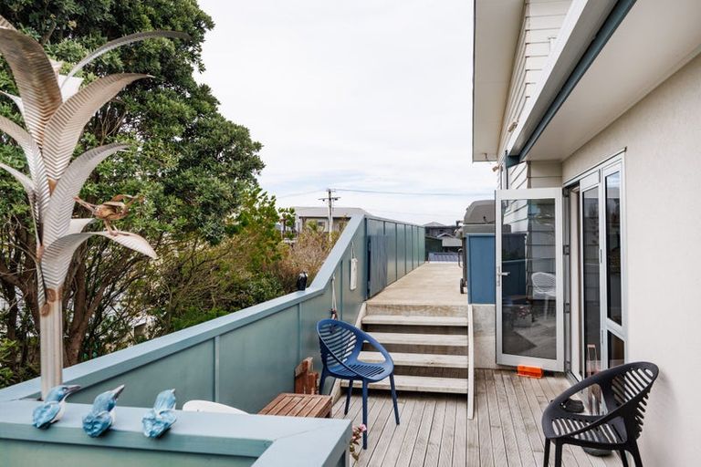 Photo of property in 18 Robbie Street, Foxton Beach, Foxton, 4815