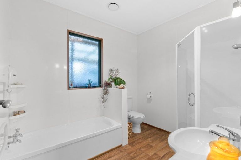 Photo of property in 1500 Ngunguru Road, Ngunguru, Whangarei, 0173