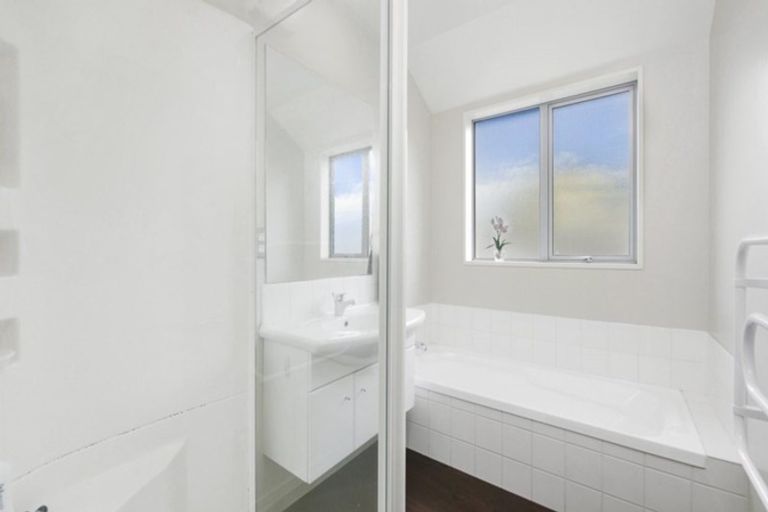 Photo of property in 12 Moeraki Place, Hei Hei, Christchurch, 8042