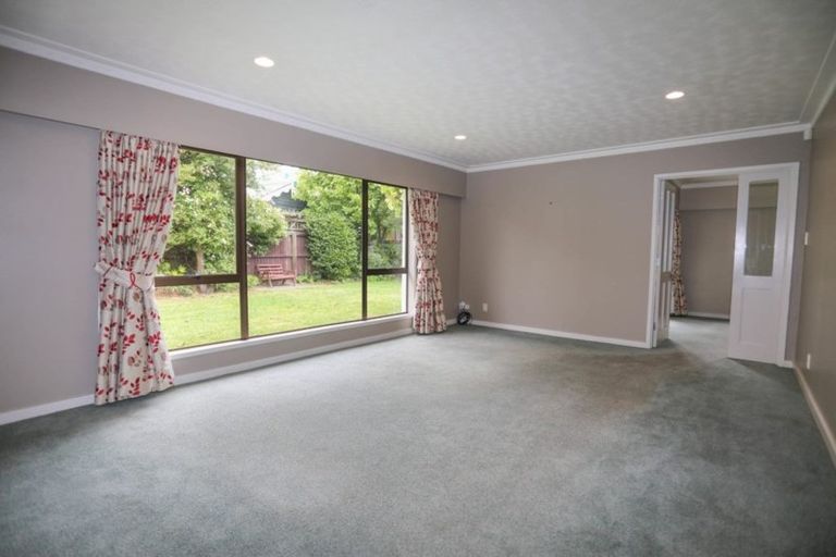 Photo of property in 14 Strathean Avenue, Avonhead, Christchurch, 8042