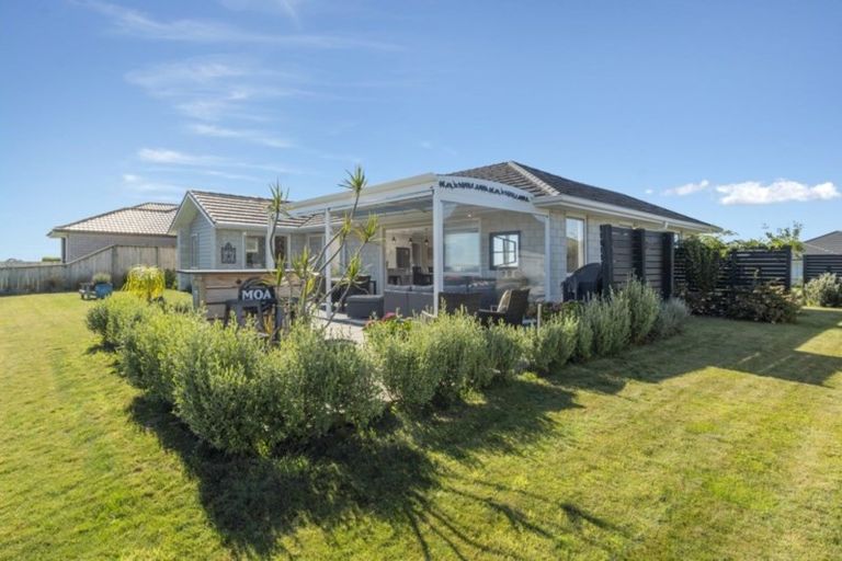Photo of property in 5 Greystone Place, Omokoroa, 3114