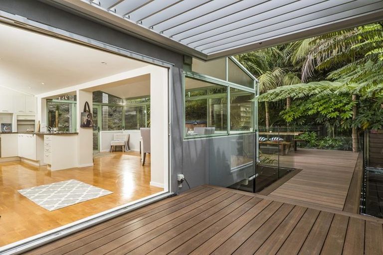 Photo of property in 36 Sylvan Park Avenue, Milford, Auckland, 0620