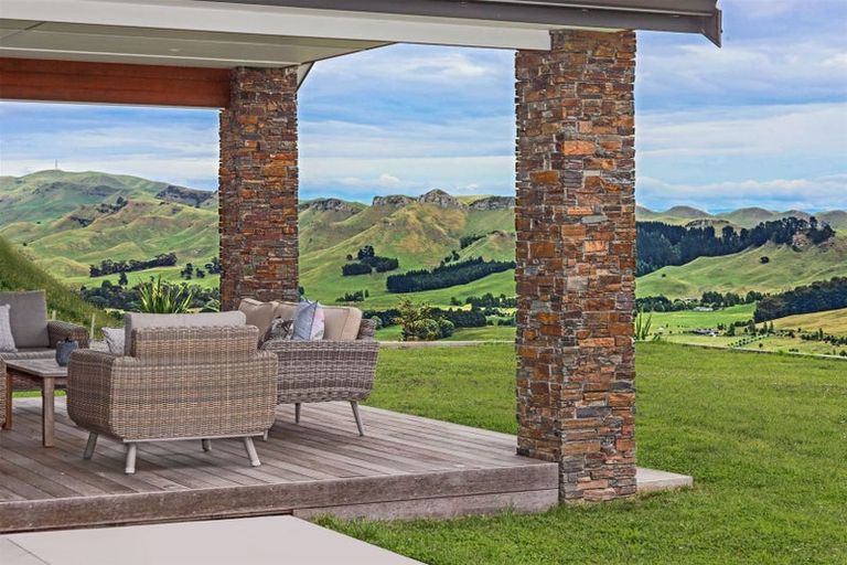 Photo of property in 89 Matarua Rise, Waimarama, Havelock North, 4294