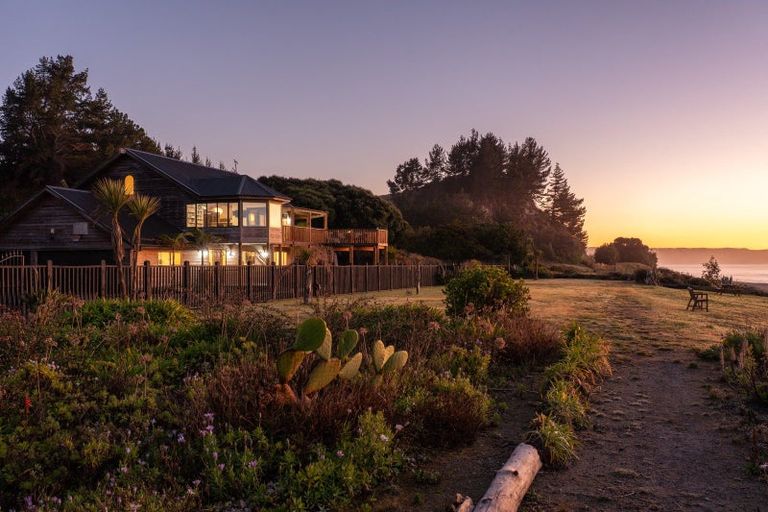 Photo of property in 286 Whirinaki Road, Eskdale, Napier, 4182