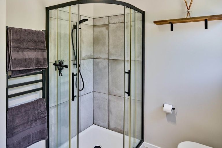 Photo of property in 71 Wyndrum Avenue, Waterloo, Lower Hutt, 5011