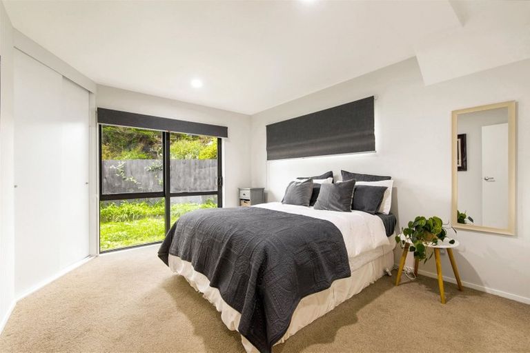 Photo of property in 18c Riverpark Crescent, Henderson, Auckland, 0610