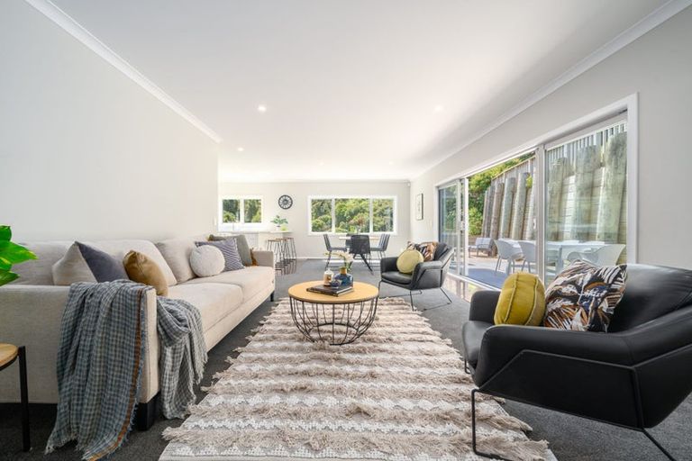 Photo of property in 34 Cheetwood Street, Churton Park, Wellington, 6037