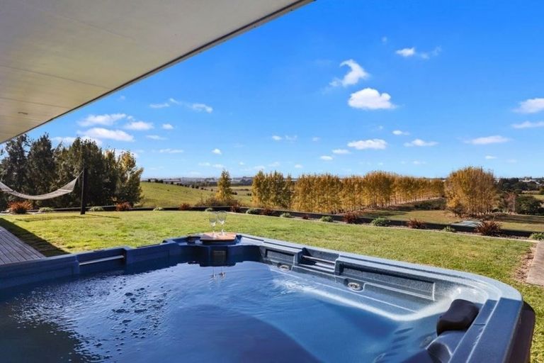 Photo of property in 60 Lee Road, Burbush, Hamilton, 3289