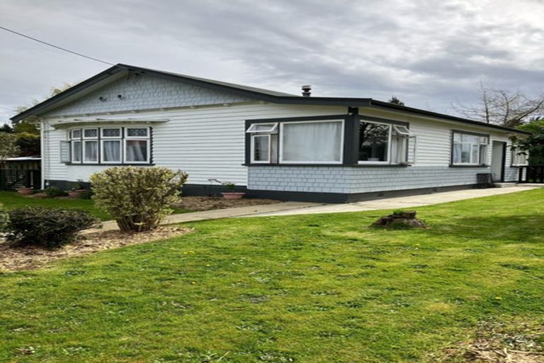 Photo of property in 12 Elderlee Street, Milton, 9220