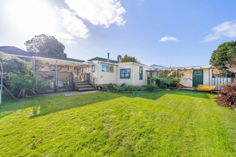 Photo of property in 6 Riverbank Street, Ebdentown, Upper Hutt, 5018