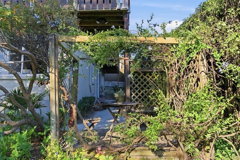 Photo of property in 365 Centaurus Road, Hillsborough, Christchurch, 8022