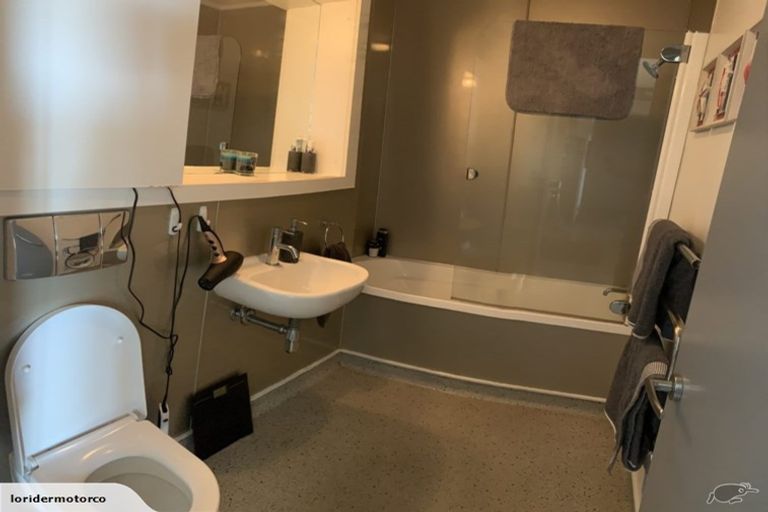 Photo of property in 45 Childers Terrace, Kilbirnie, Wellington, 6022