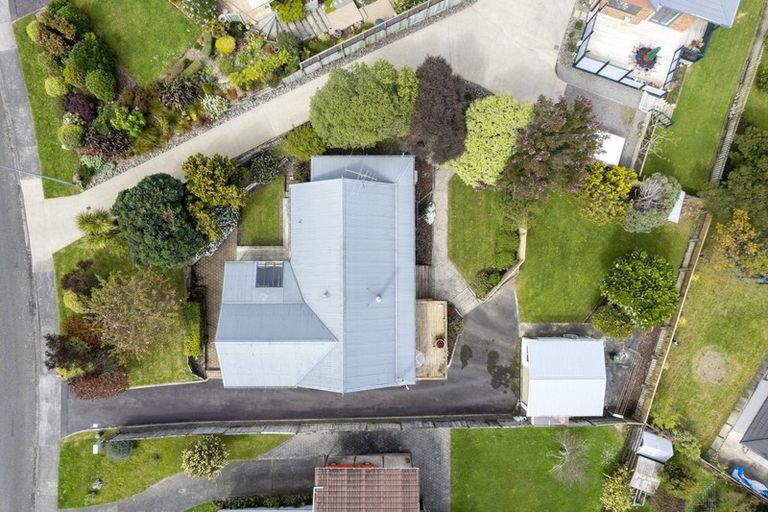 Photo of property in 10 Amokura Street, Waikanae, 5036
