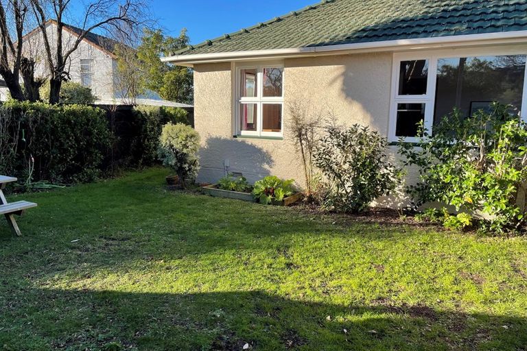 Photo of property in 2/5 Hillsborough Terrace, Hillsborough, Christchurch, 8022
