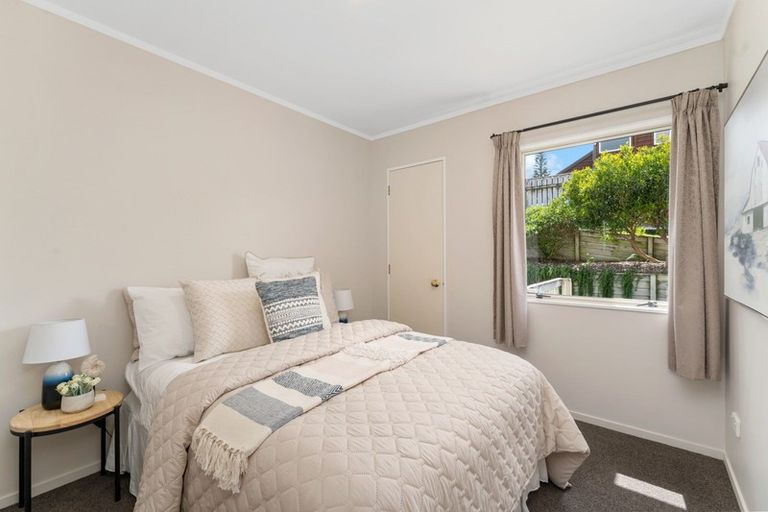 Photo of property in 43 Weggery Drive, Waikanae Beach, Waikanae, 5036